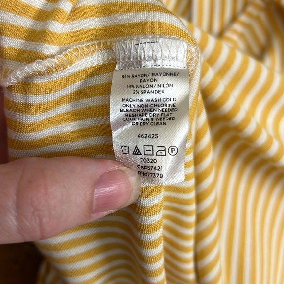 Ann Taylor Factory Bias Hem Tank Marigold Stripes Medium - Picture 6 of 9